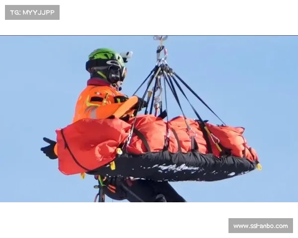 美国高山滑雪名将林赛·沃恩比赛中重伤被直升机送医